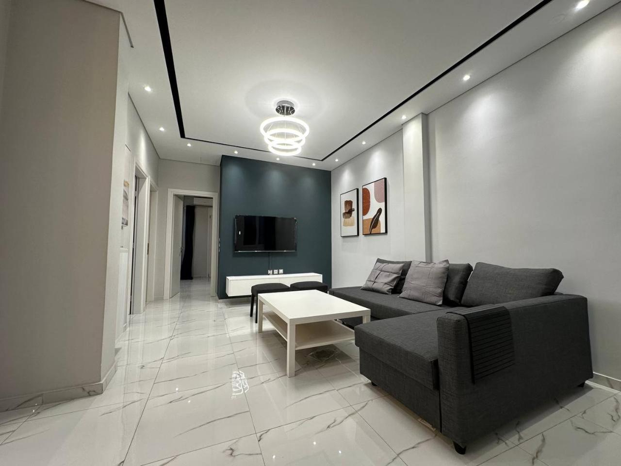 Warm And Modern Brand New Apartment Piraeus Buitenkant foto