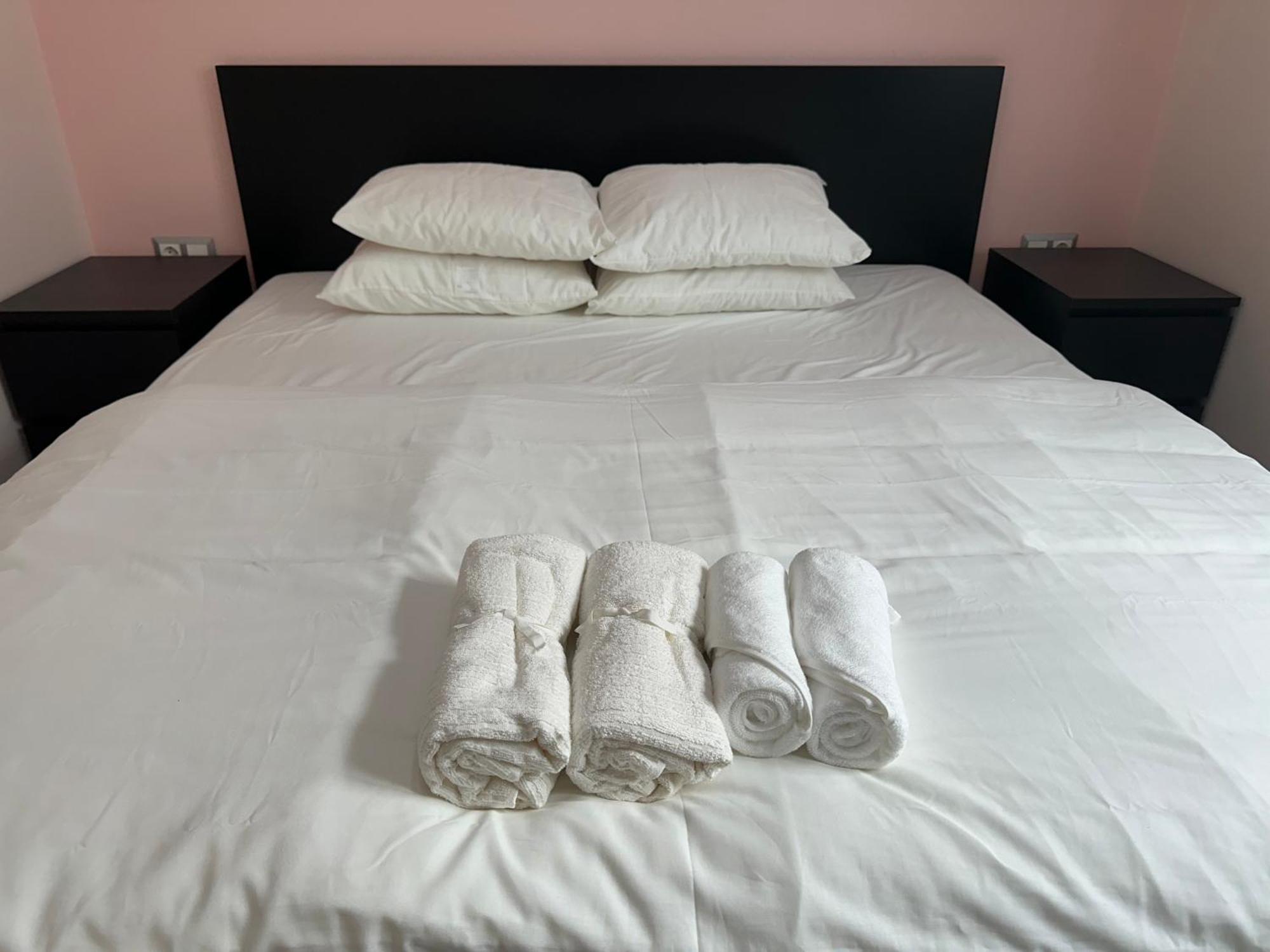 Warm And Modern Brand New Apartment Piraeus Buitenkant foto