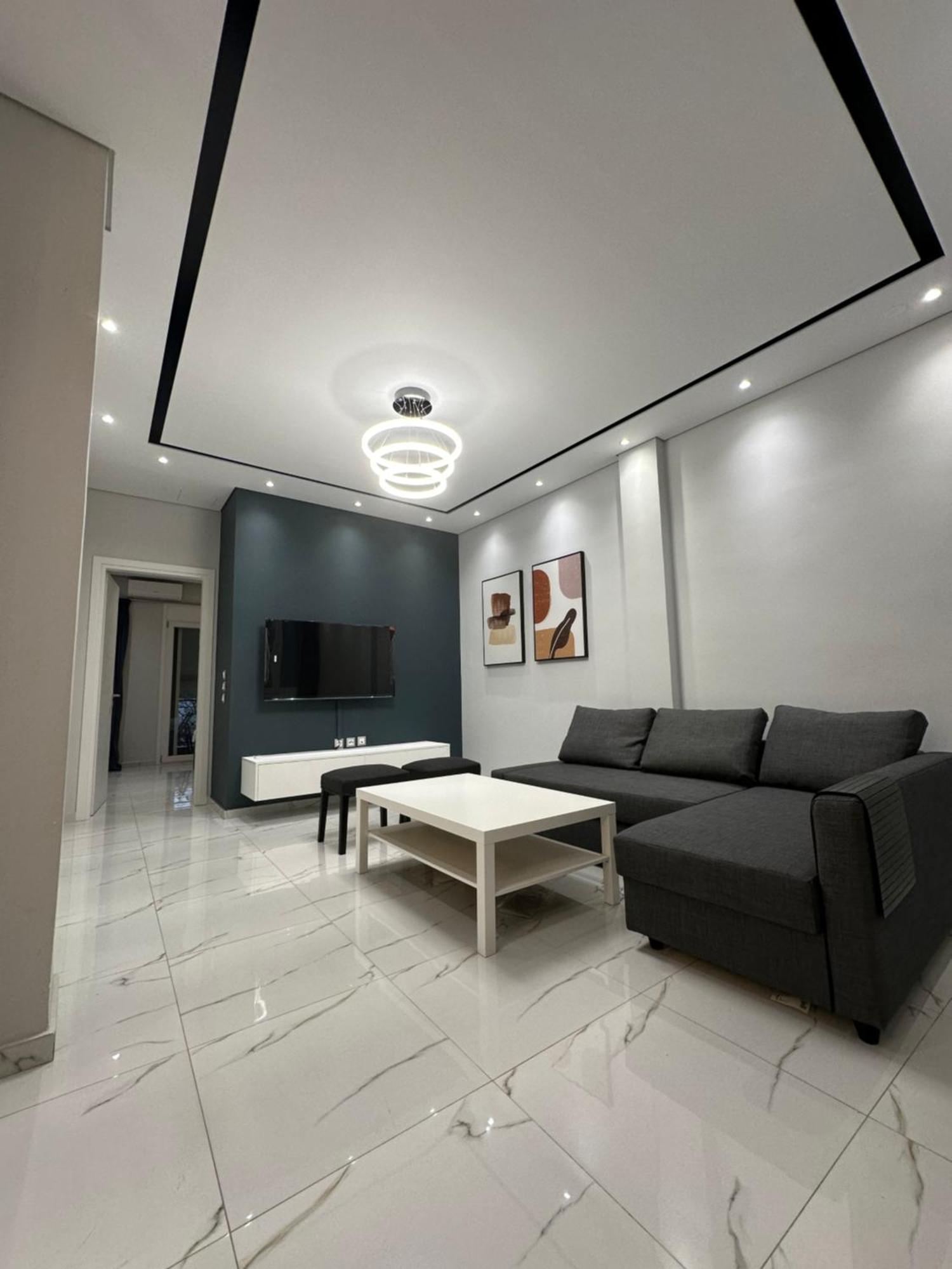 Warm And Modern Brand New Apartment Piraeus Buitenkant foto