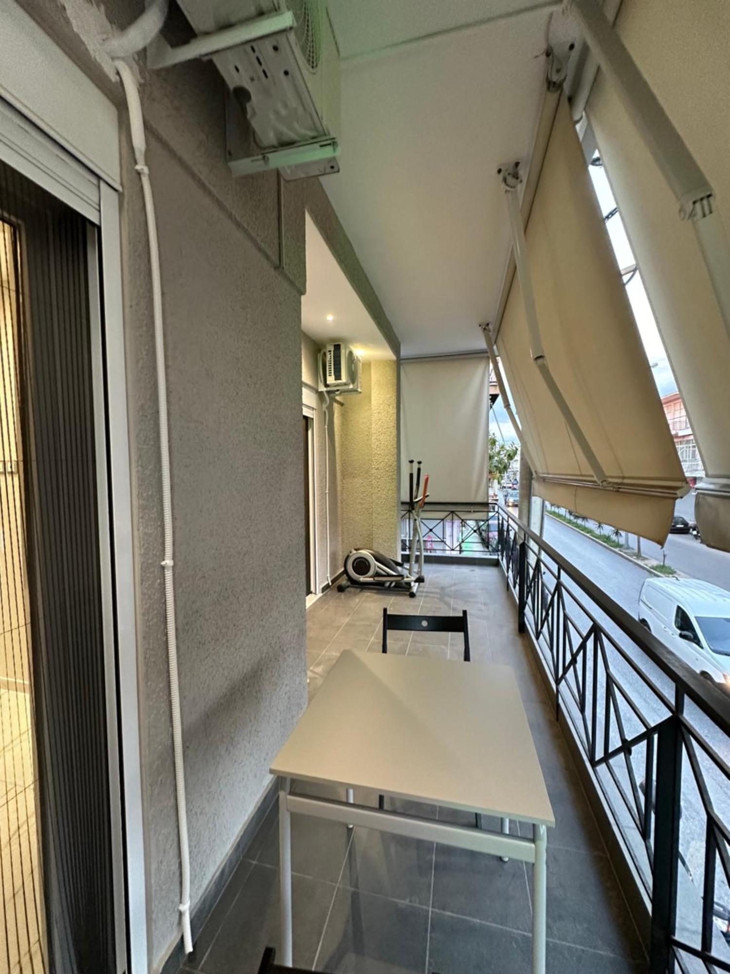 Warm And Modern Brand New Apartment Piraeus Buitenkant foto